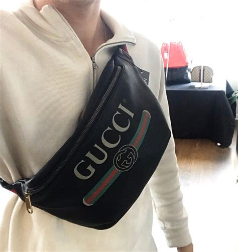 gucci heart fanny pack|gucci fanny pack for men.